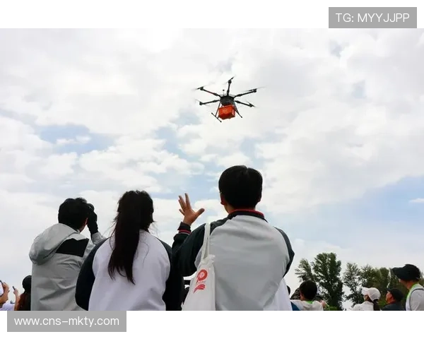 无人机航拍结合水下摄影全景呈现赛事精彩瞬间与运动员风采 无人机航拍结合水下摄影全景呈现赛事精彩瞬间与运动员风采